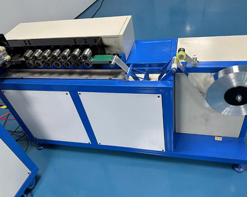 Fully automatic aluminum foil air duct machine